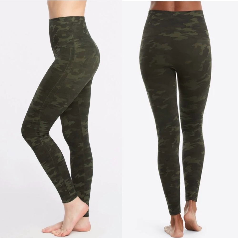 Spanx Look-at-Me-Now Green Camo Seamless Leggings size S